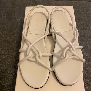 White Alumnae sandal in Size 36